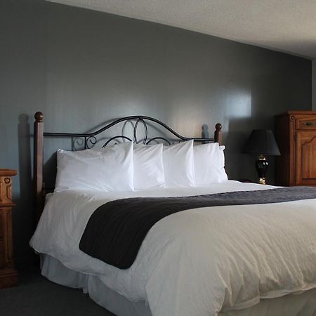 voyageur Motel Yarmouth Buitenkant foto